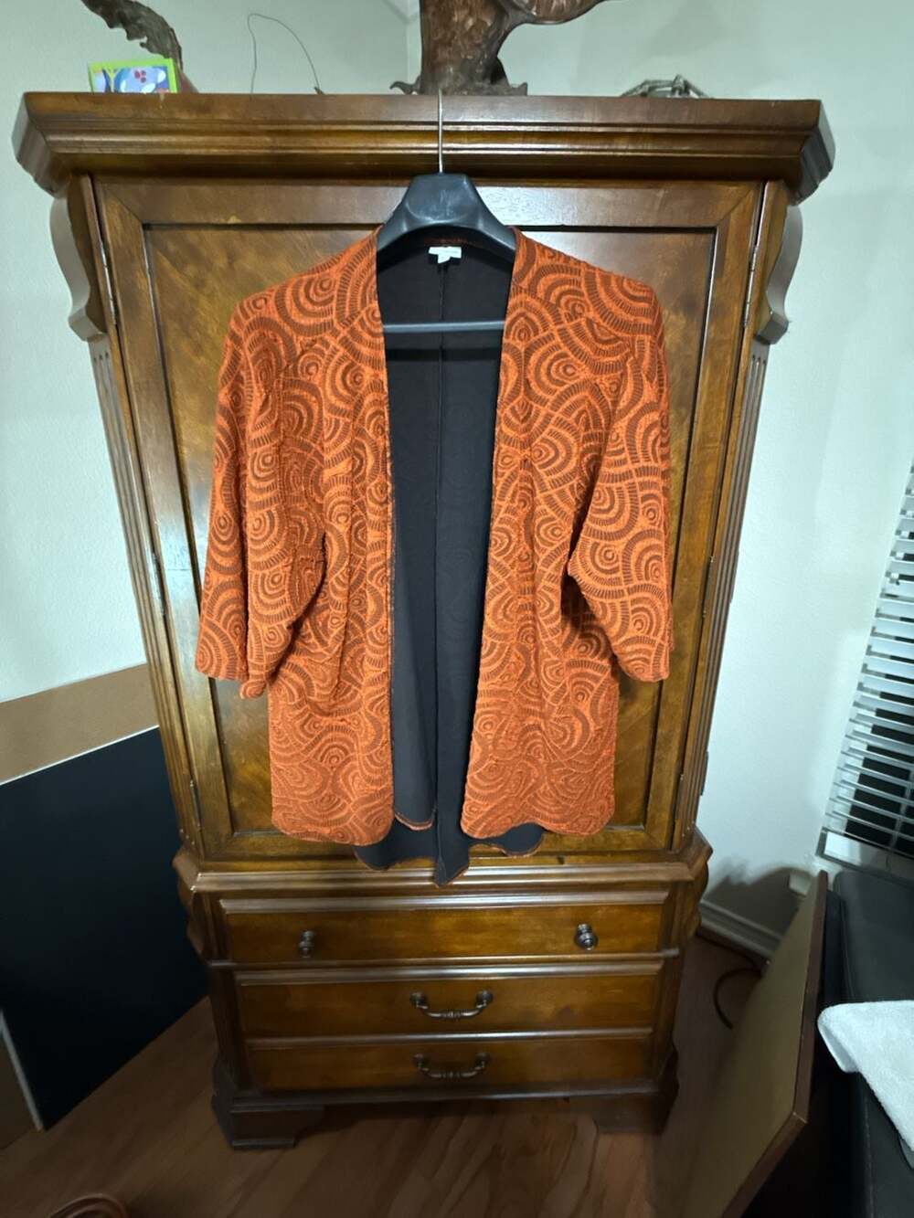 LuLaRoe Shirley Kimono Cardigan Orange Black Swirls Size Large